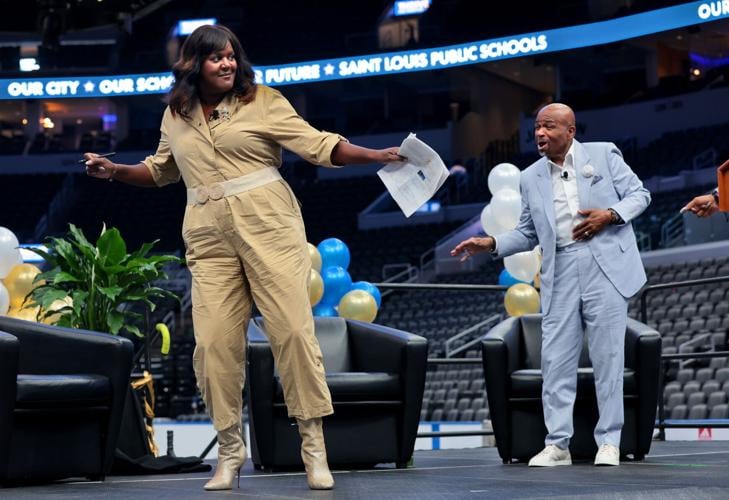 St. Louis Public Schools holds pep rally for staff to kickoff school year