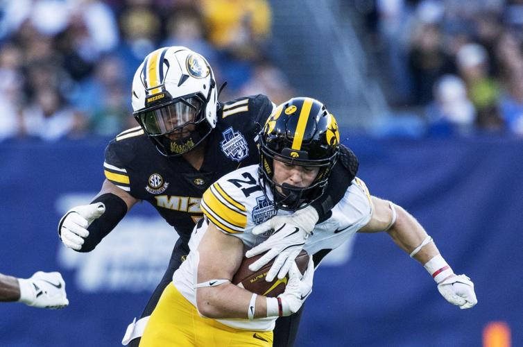 Mizzou defeats Iowa 27-24 to win the TransPerfect Music City bowl
